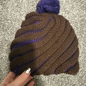 Smartwool beanie Brown Knit Beret with Purple Dot Accents vintage